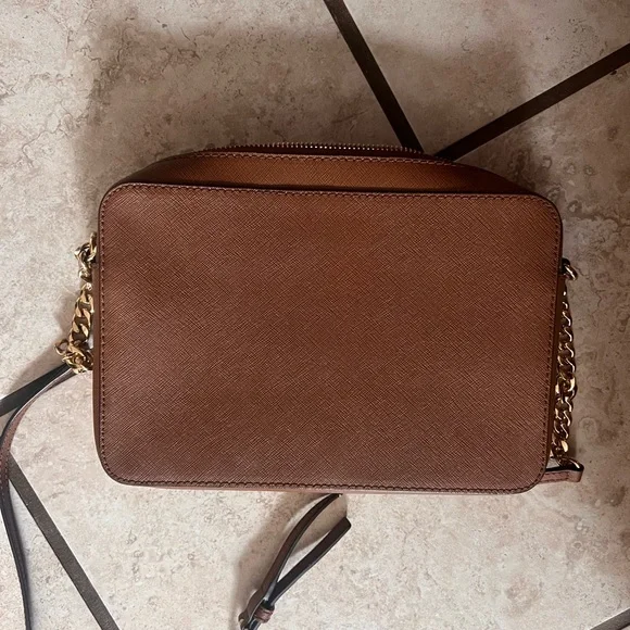 Michael Kors Tan Crossbody Bag with Gold Chain - Picture 3 of 3